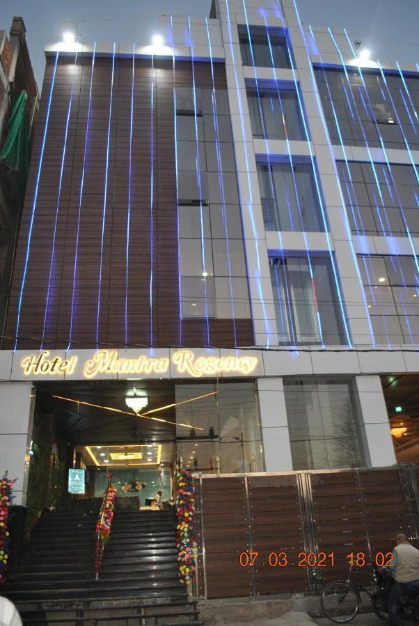 Hotel Mantra Regency Gaya Exterior photo