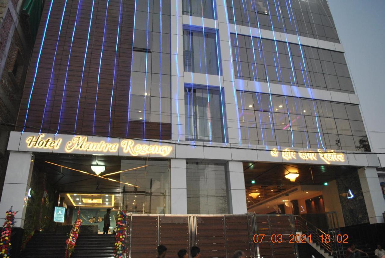 Hotel Mantra Regency Gaya Exterior photo